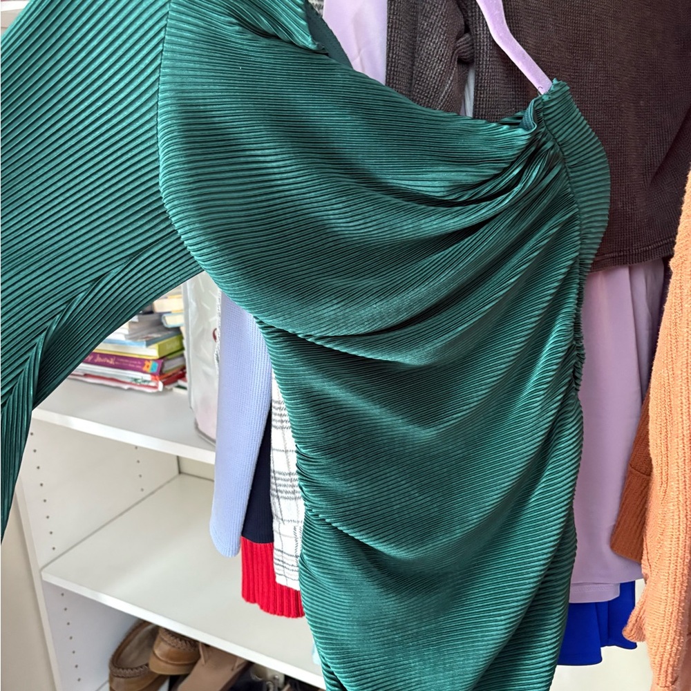 Lucy in the Sky Green Long Sleeve Dress